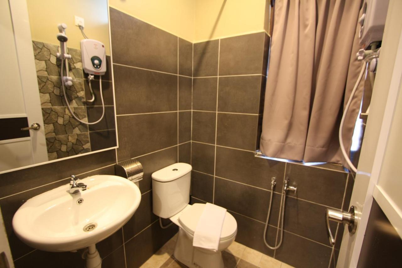 แชมร็อก กรีนฮิลล์ Hotel อิโปห์ ภายนอก รูปภาพ