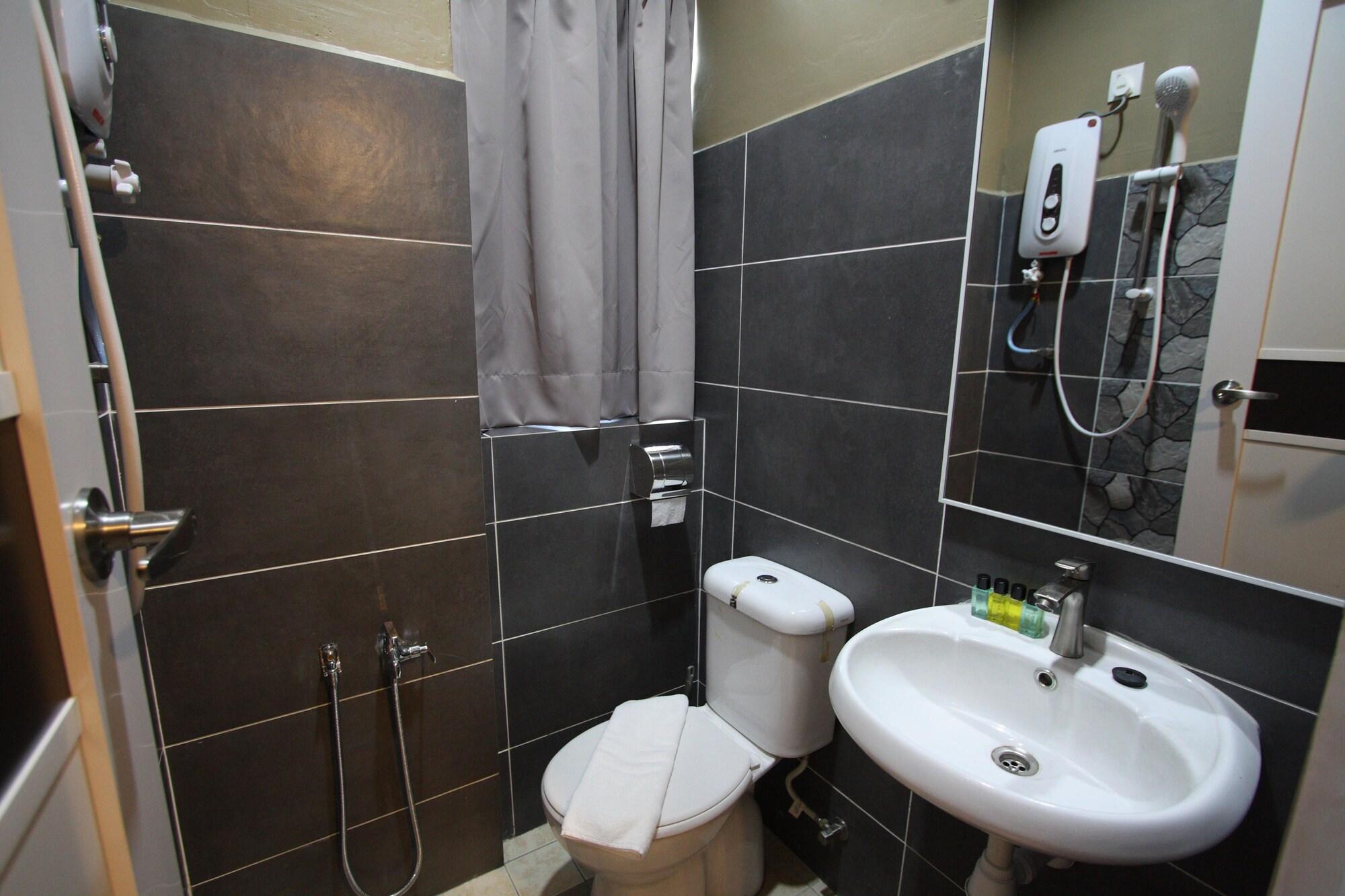 แชมร็อก กรีนฮิลล์ Hotel อิโปห์ ภายนอก รูปภาพ