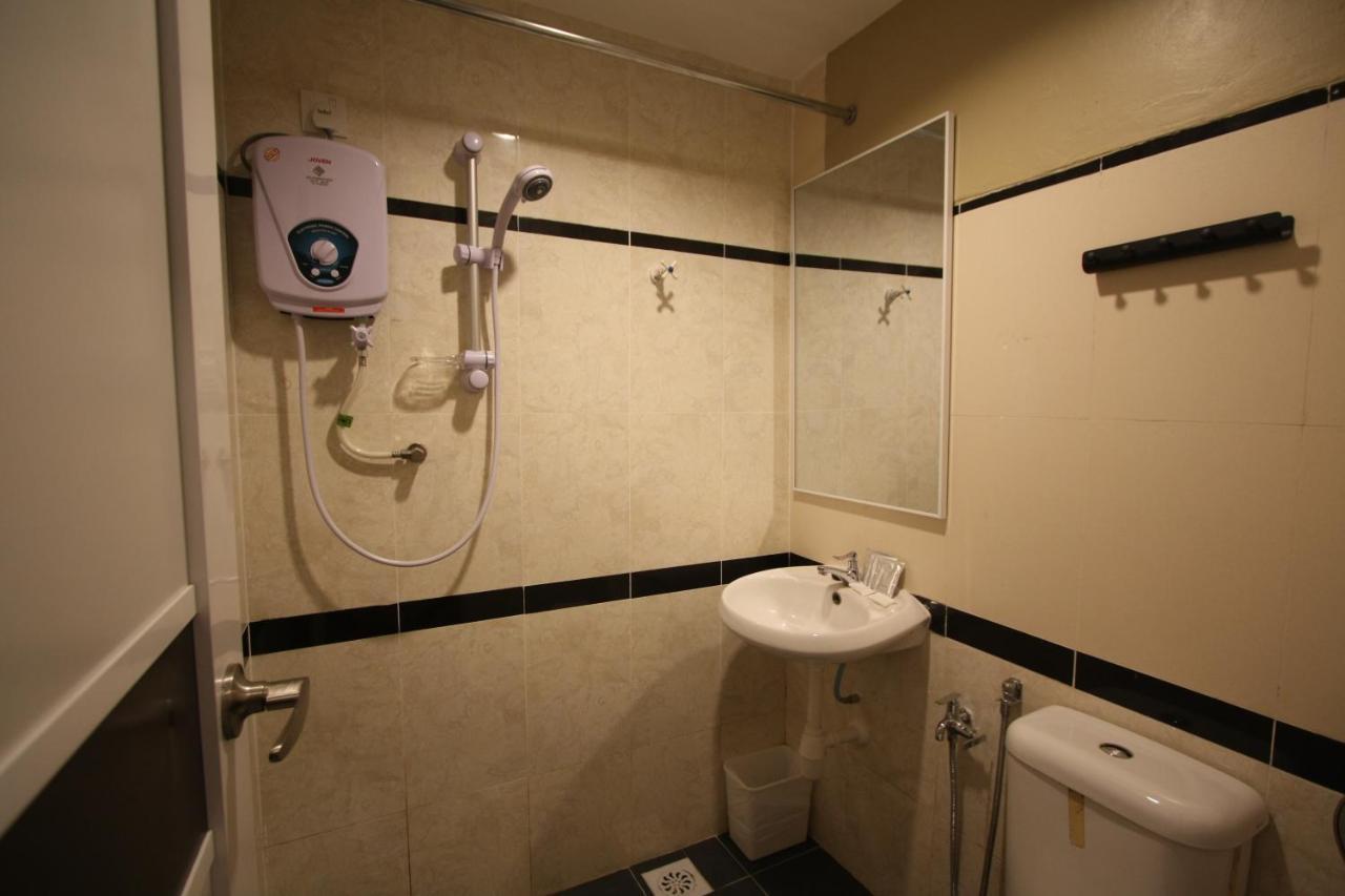 แชมร็อก กรีนฮิลล์ Hotel อิโปห์ ภายนอก รูปภาพ